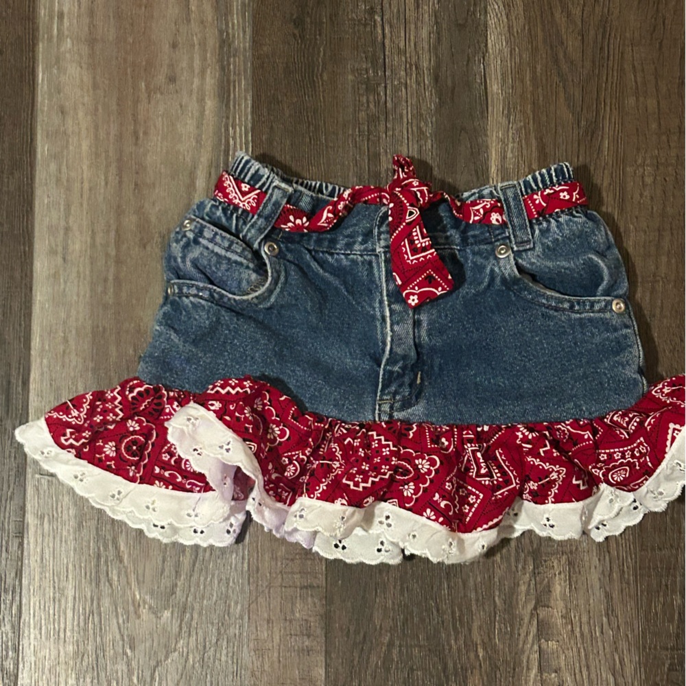 Vintage Y2K Oshkosh sprockets  Denim Bandana skirt 4T 122